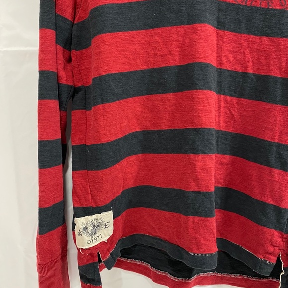 American Eagle Outfitters Crewneck Sweater! - Picture 9 of 9
